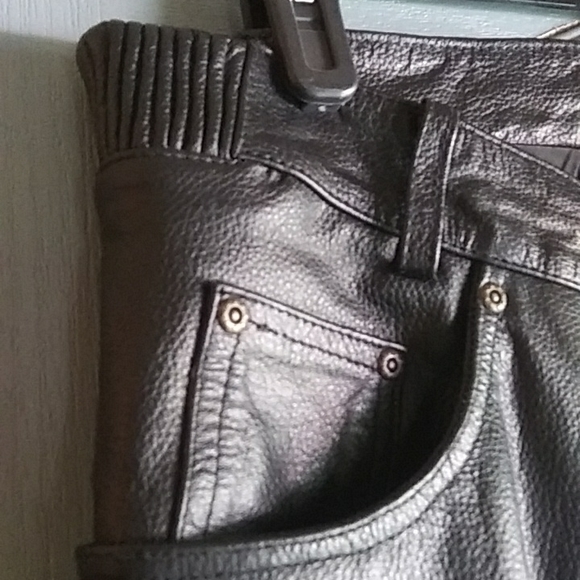 Men's Black Leather Pants - Picture 4 of 9